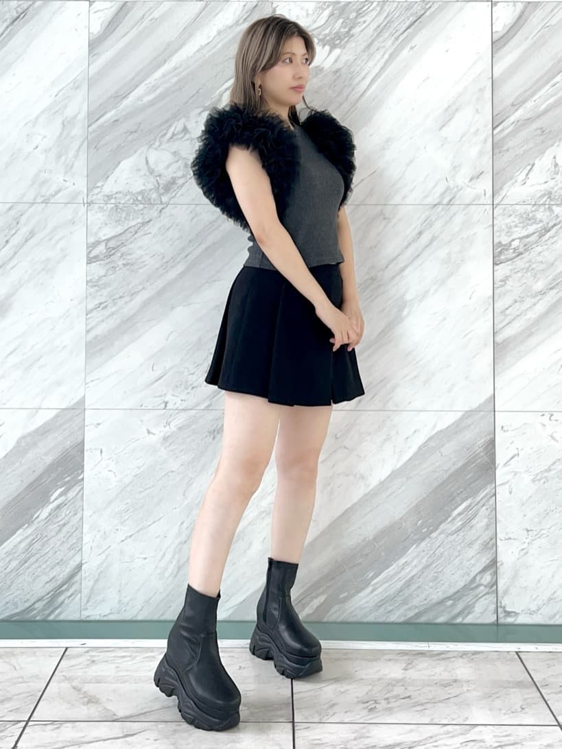 ESPERANZAのスニーカーソールショートブーツを使ったコーディネートを紹介します。｜Rakuten Fashion(楽天ファッション／旧楽天ブランドアベニュー)4640513