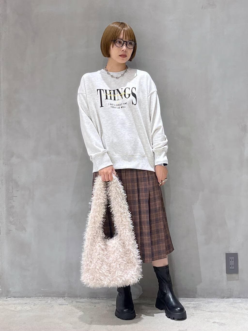 LAKOLEのアソートロゴ裏毛プルオーバーを使ったコーディネートを紹介します。｜Rakuten Fashion(楽天ファッション／旧楽天ブランドアベニュー)4642079