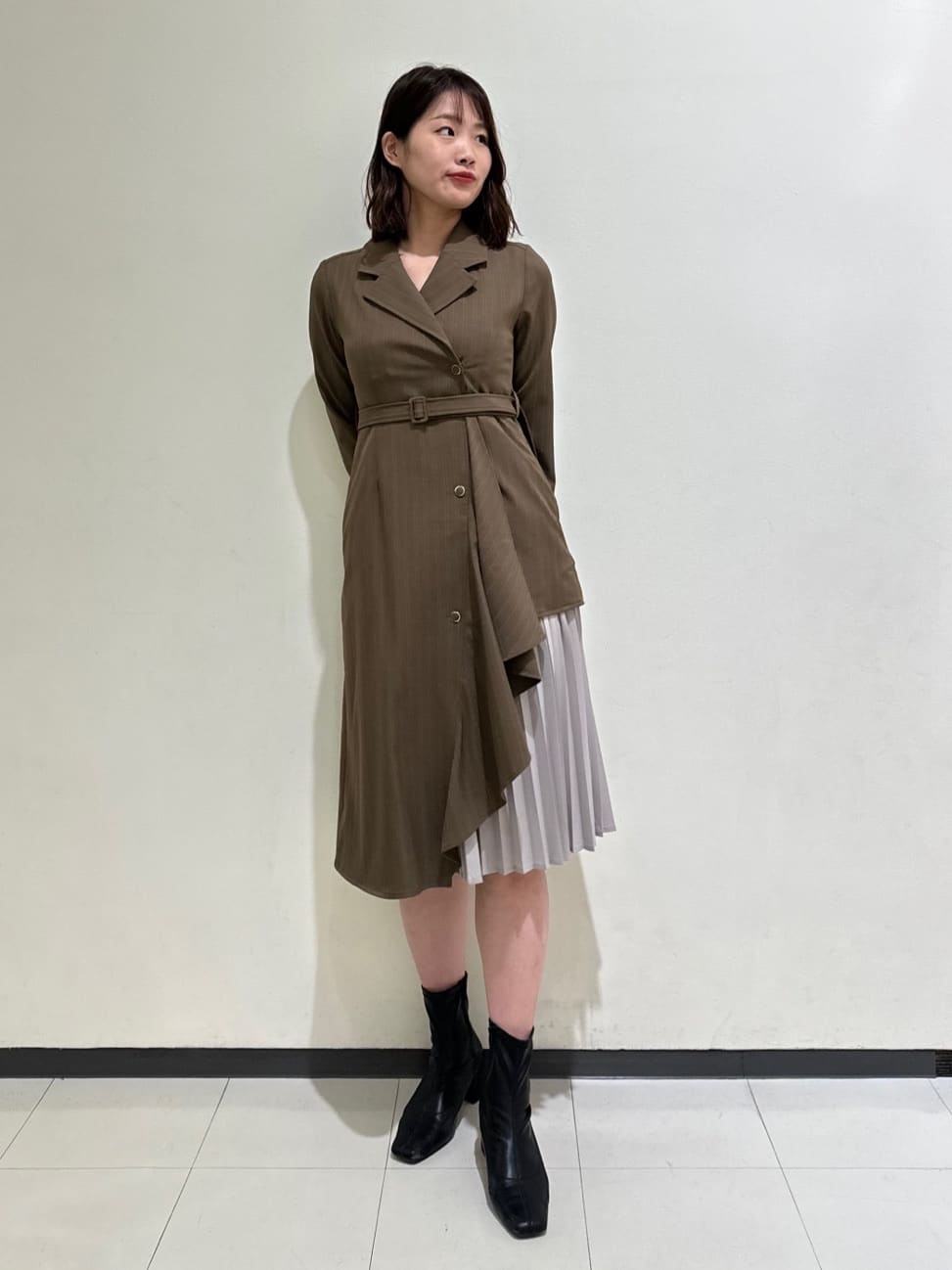 REDYAZELのサイドプリーツストライプワンピースを使ったコーディネートを紹介します。｜Rakuten Fashion(楽天ファッション／旧楽天ブランドアベニュー)4648819
