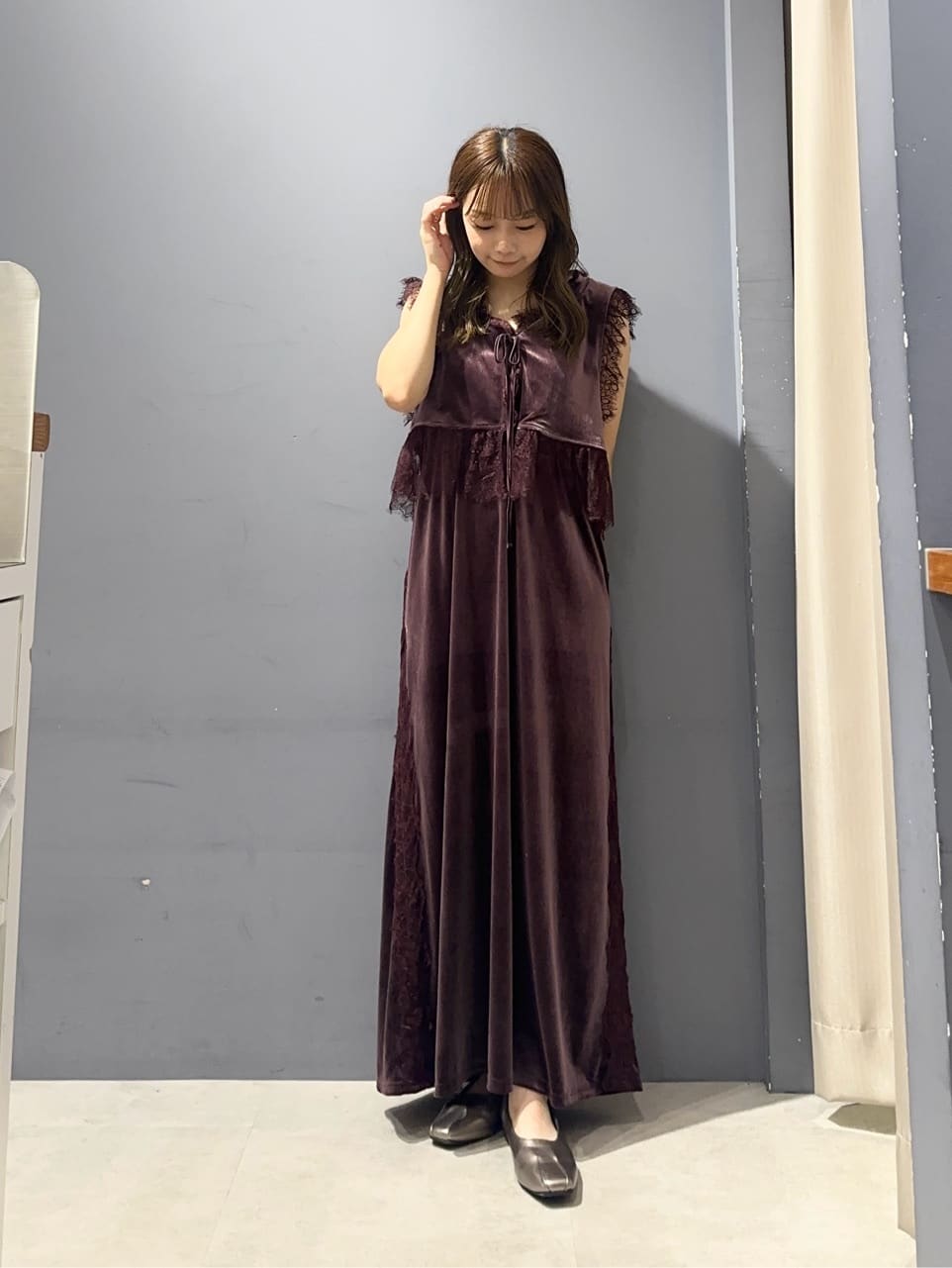 CRAFT STANDARD BOUTIQUEのベロアレース付きベストを使ったコーディネートを紹介します。｜Rakuten Fashion(楽天ファッション／旧楽天ブランドアベニュー)4653720