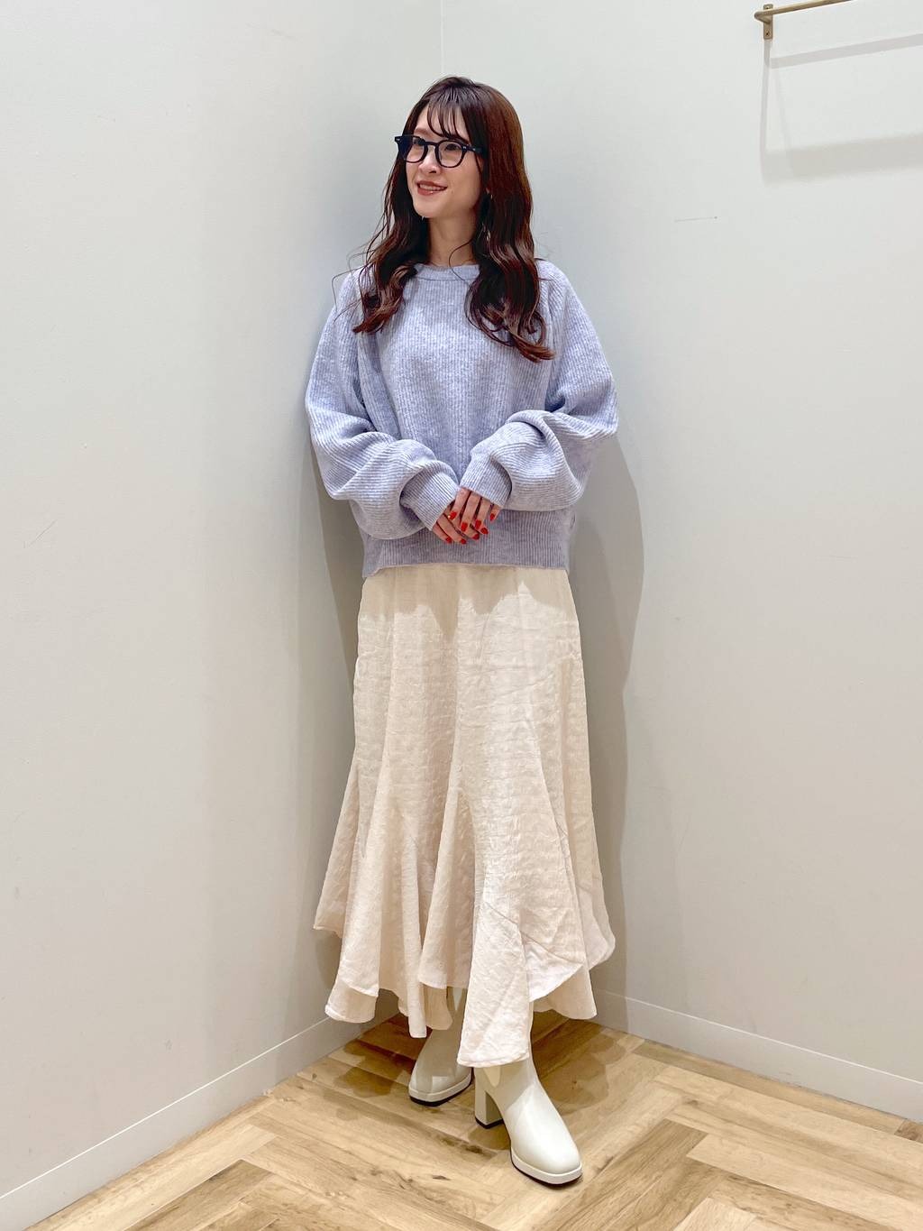 mysty womanの【WEB限定】アイスクリームクルーニットを使ったコーディネートを紹介します。｜Rakuten Fashion(楽天ファッション／旧楽天ブランドアベニュー)4656734