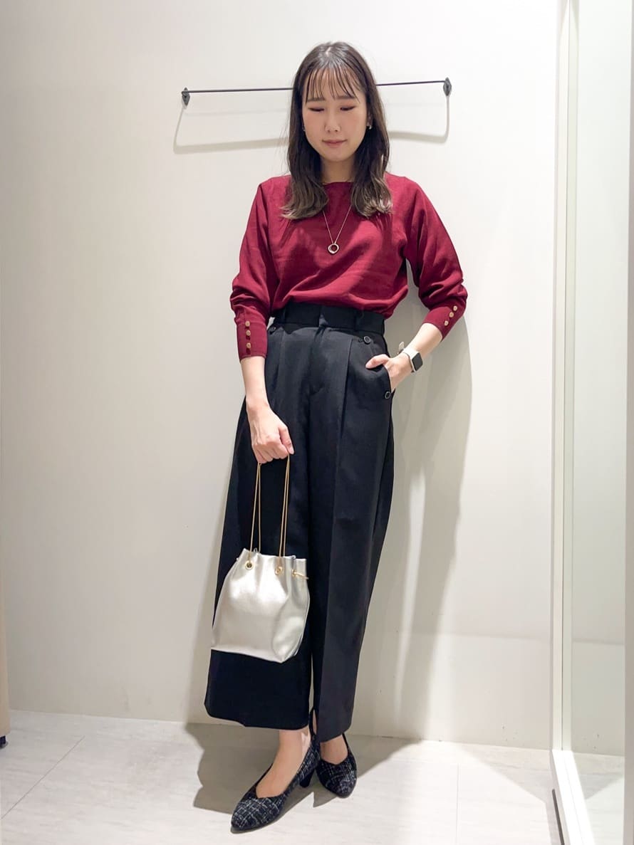 groveの袖ボタンクルーネックプルオーバーを使ったコーディネートを紹介します。｜Rakuten Fashion(楽天ファッション／旧楽天ブランドアベニュー)4660376