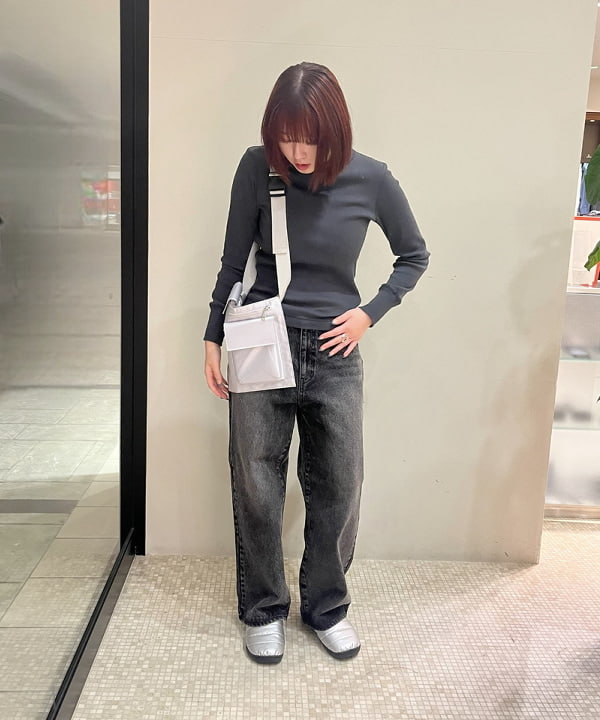 BEAMS OUTLETのデタッチカラー ミリタリー ロングスリーブを使ったコーディネートを紹介します。｜Rakuten Fashion(楽天ファッション／旧楽天ブランドアベニュー)4664906
