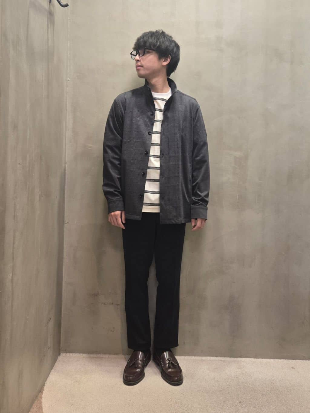 TAKEO KIKUCHIの【ONOFF対応】TRダブルニット ストレッチパンツを使ったコーディネートを紹介します。｜Rakuten Fashion(楽天ファッション／旧楽天ブランドアベニュー)4666933