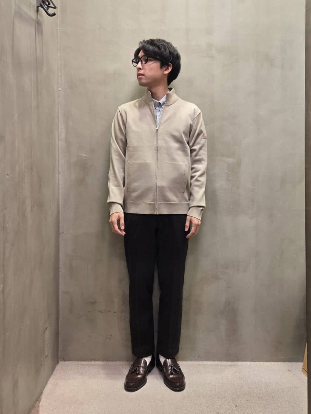 TAKEO KIKUCHIのハットモチーフ ジャカード ストライプ シャツを使ったコーディネートを紹介します。｜Rakuten Fashion(楽天ファッション／旧楽天ブランドアベニュー)4671530