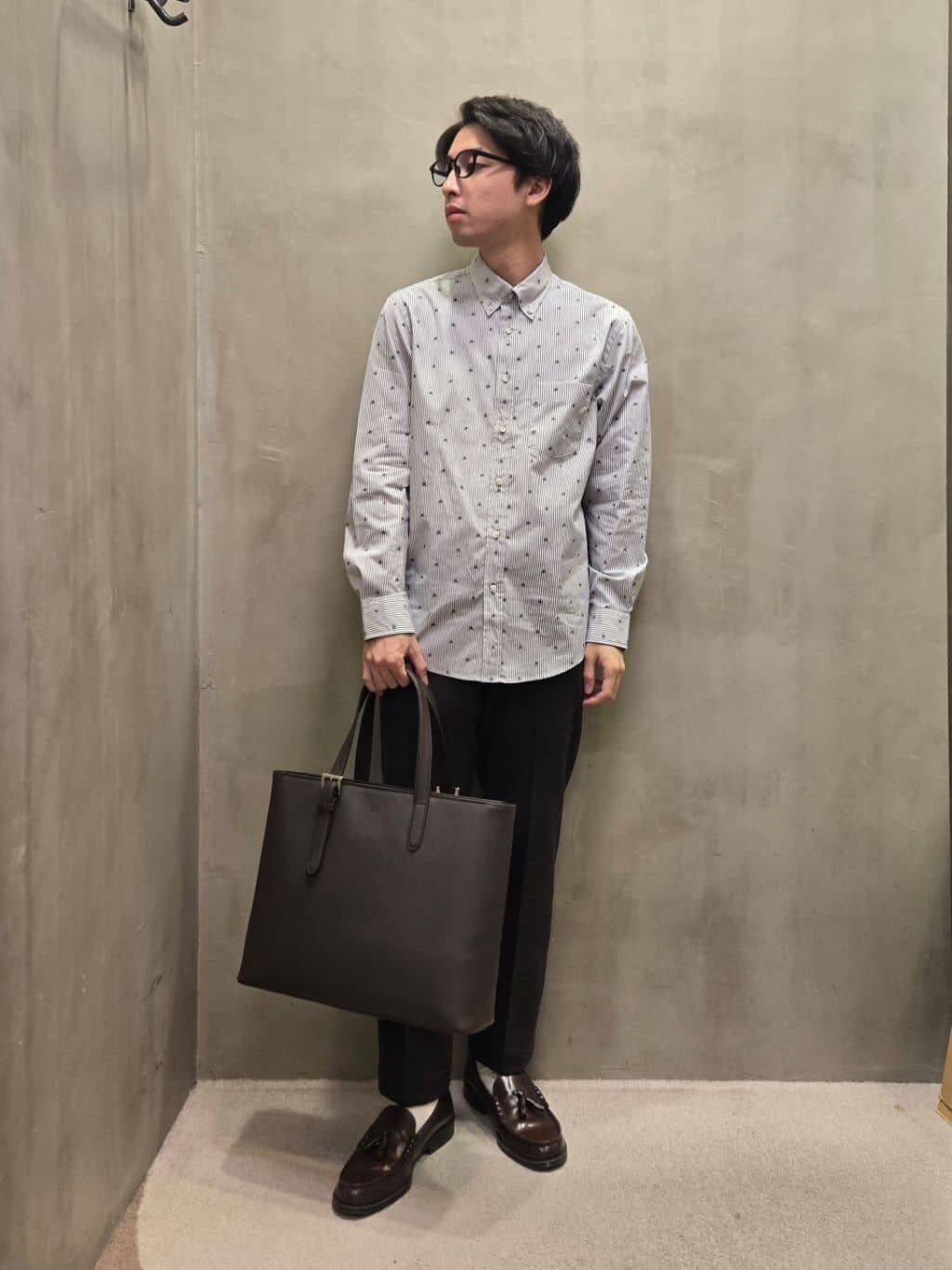 TAKEO KIKUCHIのハットモチーフ ジャカード ストライプ シャツを使ったコーディネートを紹介します。｜Rakuten Fashion(楽天ファッション／旧楽天ブランドアベニュー)4671712