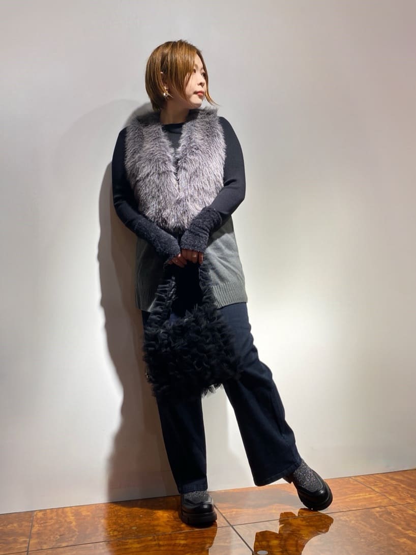 LASUDのチュールフリルバッグを使ったコーディネートを紹介します。｜Rakuten Fashion(楽天ファッション／旧楽天ブランドアベニュー)4673556