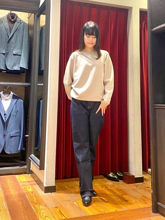 TAKEO KIKUCHIの【アンチピリング】クルーネック ニットを使ったコーディネートを紹介します。｜Rakuten Fashion(楽天ファッション／旧楽天ブランドアベニュー)4675842