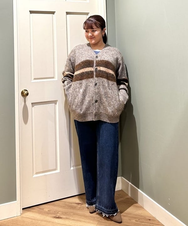 BEAMS OUTLETのPENDLETON / Vネック カーディガンを使ったコーディネートを紹介します。｜Rakuten Fashion(楽天ファッション／旧楽天ブランドアベニュー)4686859
