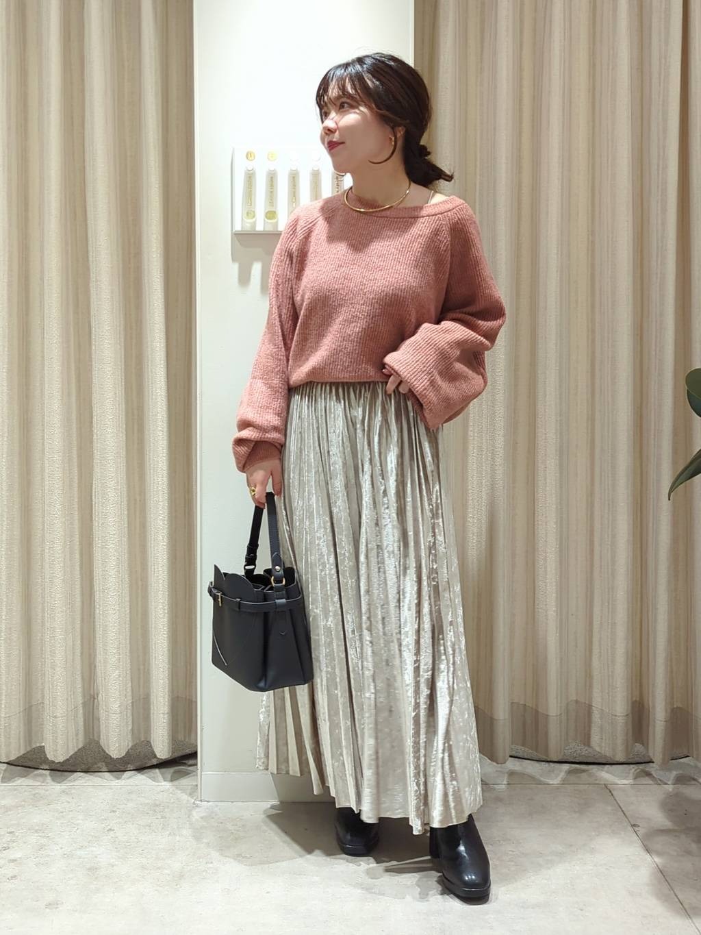 mysty womanの【WEB限定】アイスクリームクルーニットを使ったコーディネートを紹介します。｜Rakuten Fashion(楽天ファッション／旧楽天ブランドアベニュー)4691302