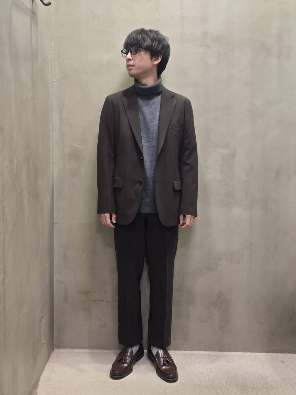 TAKEO KIKUCHIの【アンチピリング】タートルネック ニットを使ったコーディネートを紹介します。｜Rakuten Fashion(楽天ファッション／旧楽天ブランドアベニュー)4696042