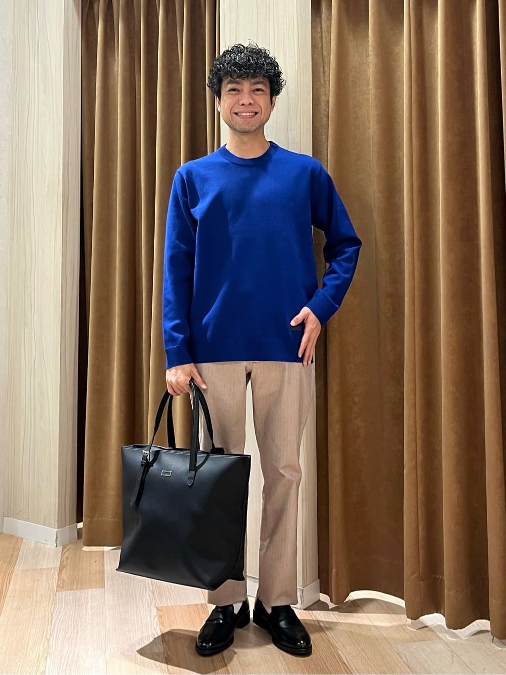 TAKEO KIKUCHIの【アンチピリング】クルーネック ニットを使ったコーディネートを紹介します。｜Rakuten Fashion(楽天ファッション／旧楽天ブランドアベニュー)4696101