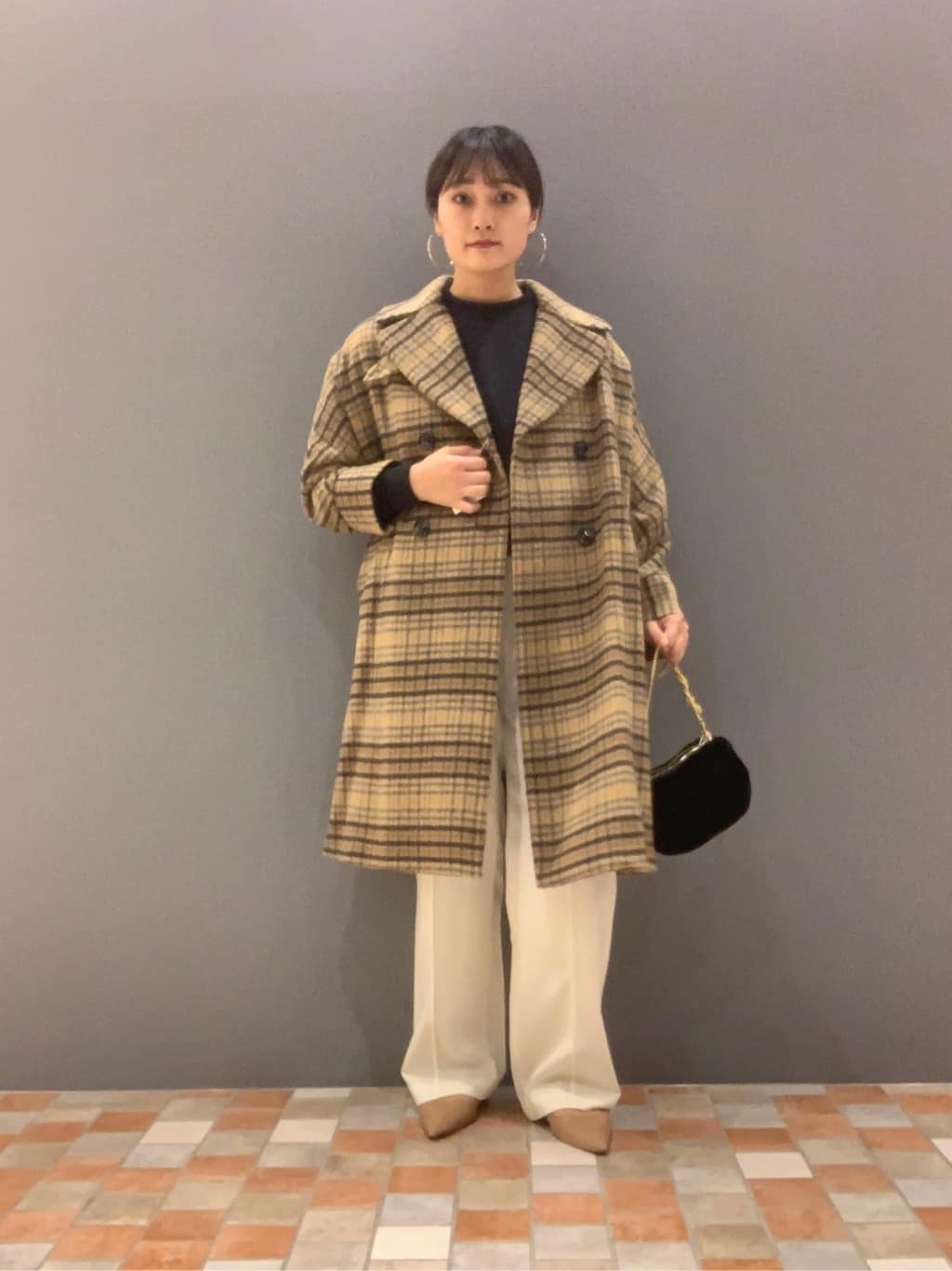 Rouge vif la cleのダンボールショートスウェットを使ったコーディネートを紹介します。｜Rakuten Fashion(楽天ファッション／旧楽天ブランドアベニュー)4696328