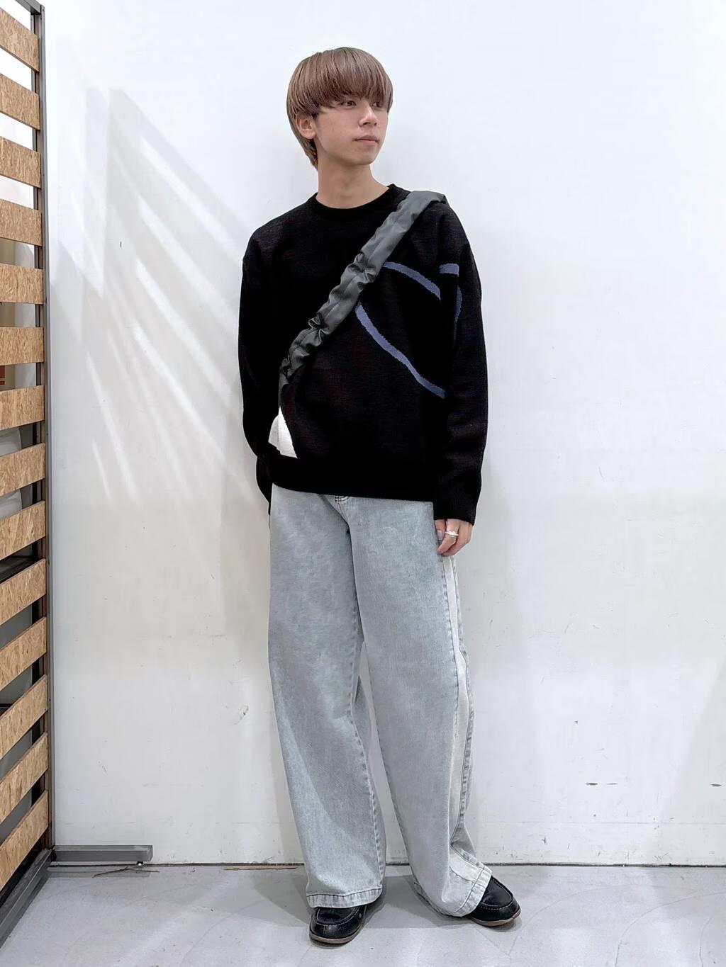 LAKOLEのラインモチーフニットプルオーバーを使ったコーディネートを紹介します。｜Rakuten Fashion(楽天ファッション／旧楽天ブランドアベニュー)4703041