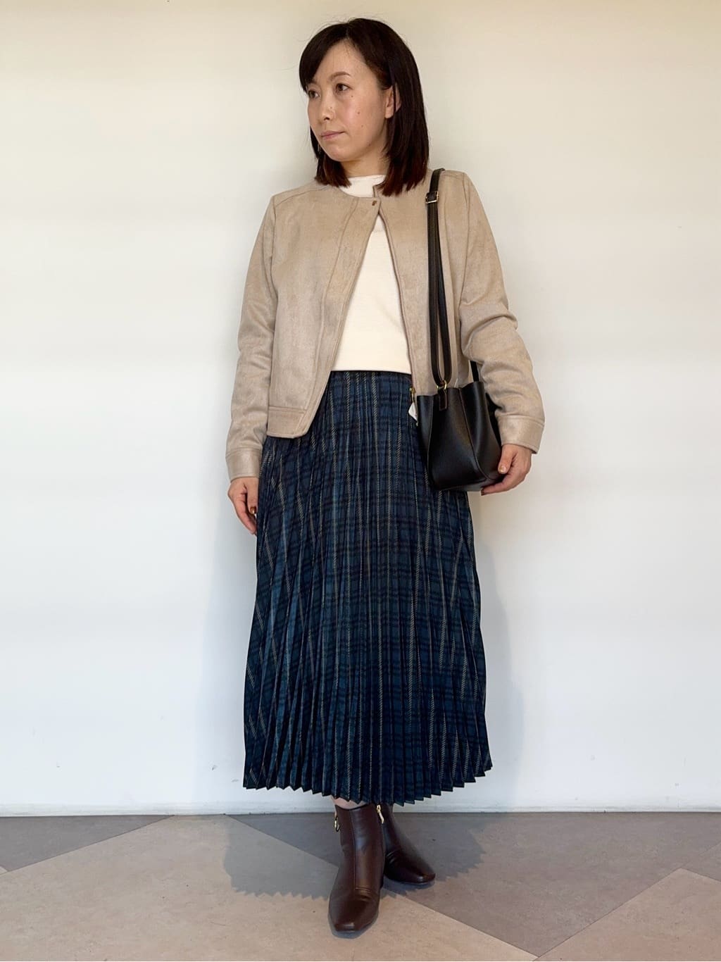 groveの【雑誌掲載】スエードライクブルゾンを使ったコーディネートを紹介します。｜Rakuten Fashion(楽天ファッション／旧楽天ブランドアベニュー)4705042