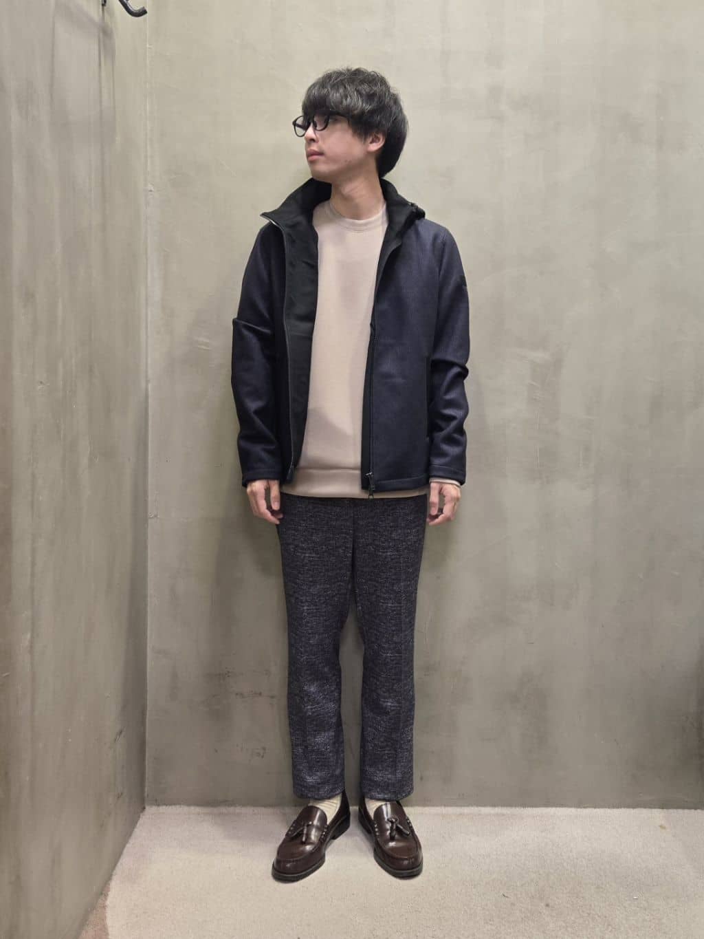 TAKEO KIKUCHIの【ONOFF対応】TRダブルニット ストレッチパンツを使ったコーディネートを紹介します。｜Rakuten Fashion(楽天ファッション／旧楽天ブランドアベニュー)4708418