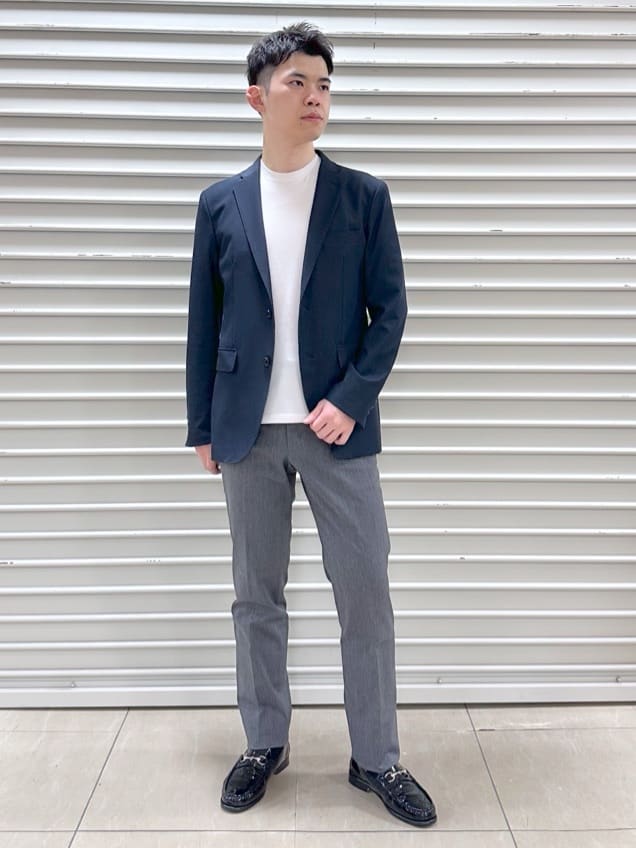 TAKEO KIKUCHIの【オフィスカジュアル対応】ドレス チノパンツを使ったコーディネートを紹介します。｜Rakuten Fashion(楽天ファッション／旧楽天ブランドアベニュー)4711170