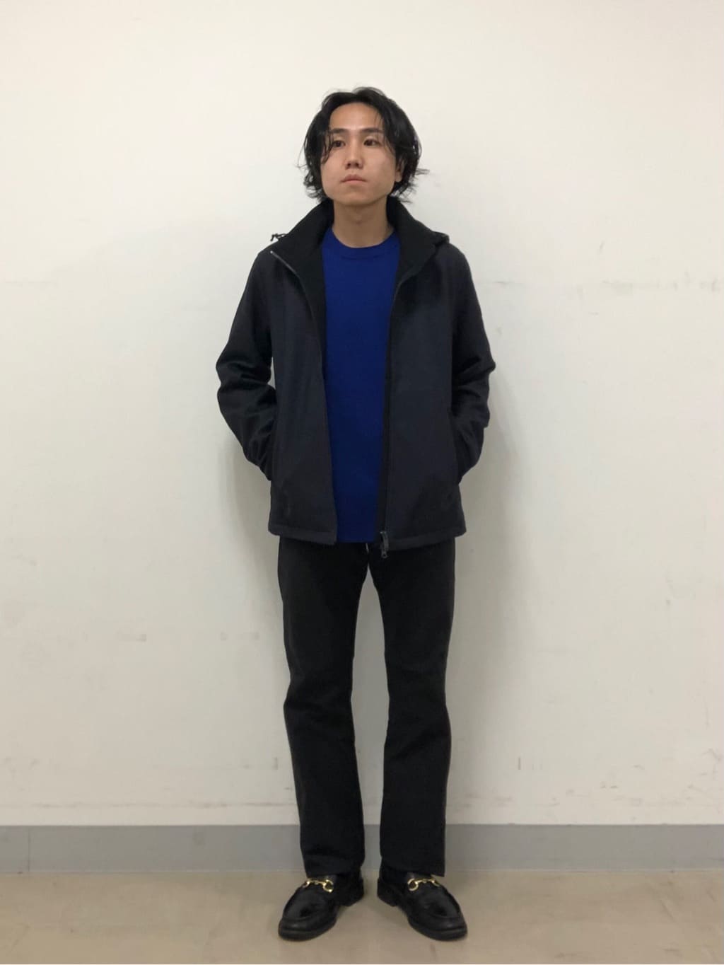 TAKEO KIKUCHIの【アンチピリング】クルーネック ニットを使ったコーディネートを紹介します。｜Rakuten Fashion(楽天ファッション／旧楽天ブランドアベニュー)4712444