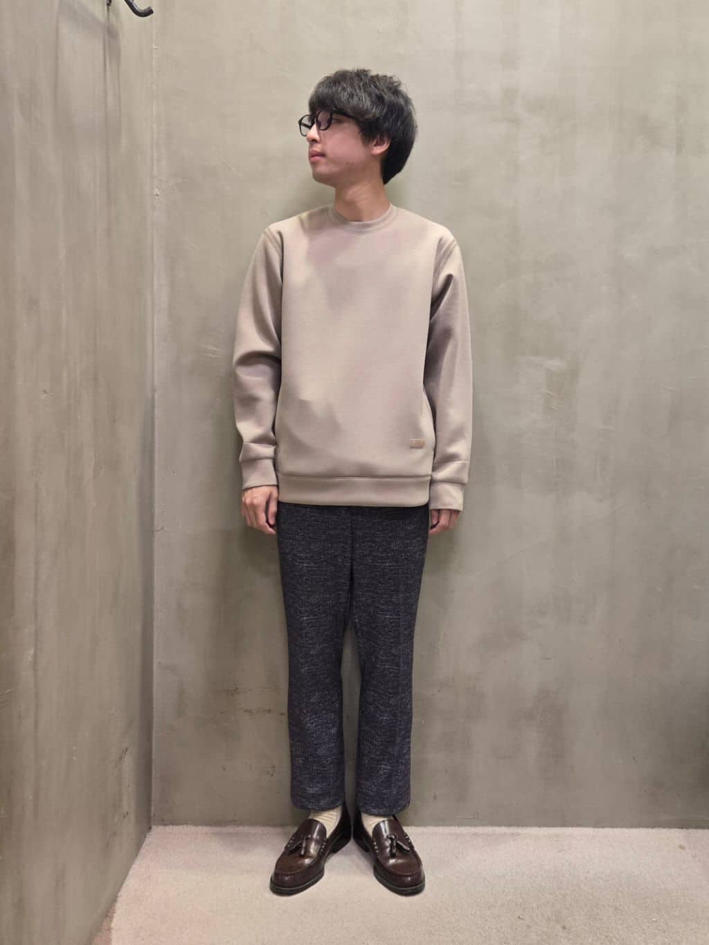 TAKEO KIKUCHIの【ONOFF対応】TRダブルニット ストレッチパンツを使ったコーディネートを紹介します。｜Rakuten Fashion(楽天ファッション／旧楽天ブランドアベニュー)4712446