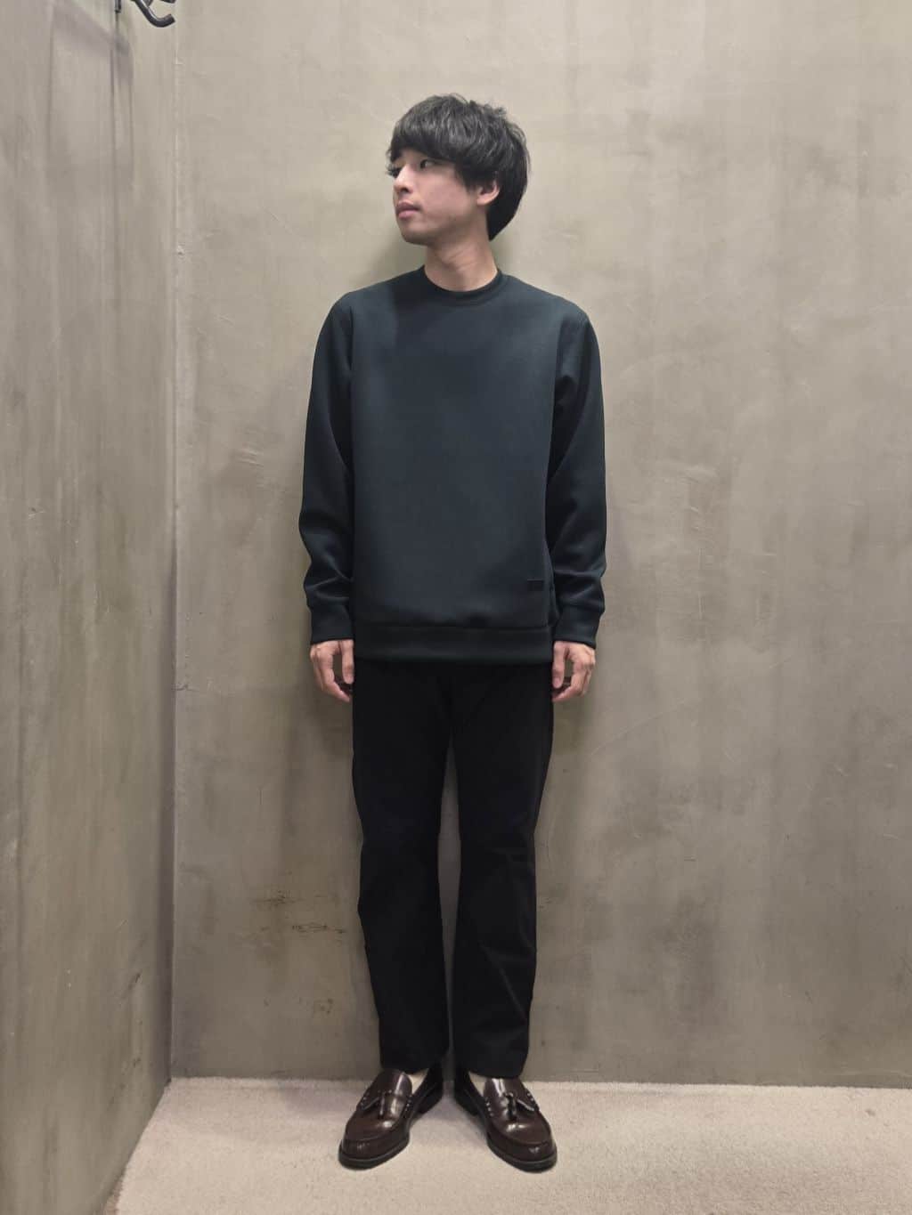 TAKEO KIKUCHIの【Made in JAPAN】播州織 ストレッチ パンツを使ったコーディネートを紹介します。｜Rakuten Fashion(楽天ファッション／旧楽天ブランドアベニュー)4712453