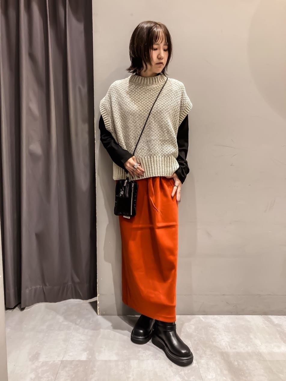 CRAFT STANDARD BOUTIQUEのキナリノコラボ/洗える2wayモールニットベストを使ったコーディネートを紹介します。｜Rakuten Fashion(楽天ファッション／旧楽天ブランドアベニュー)4717906