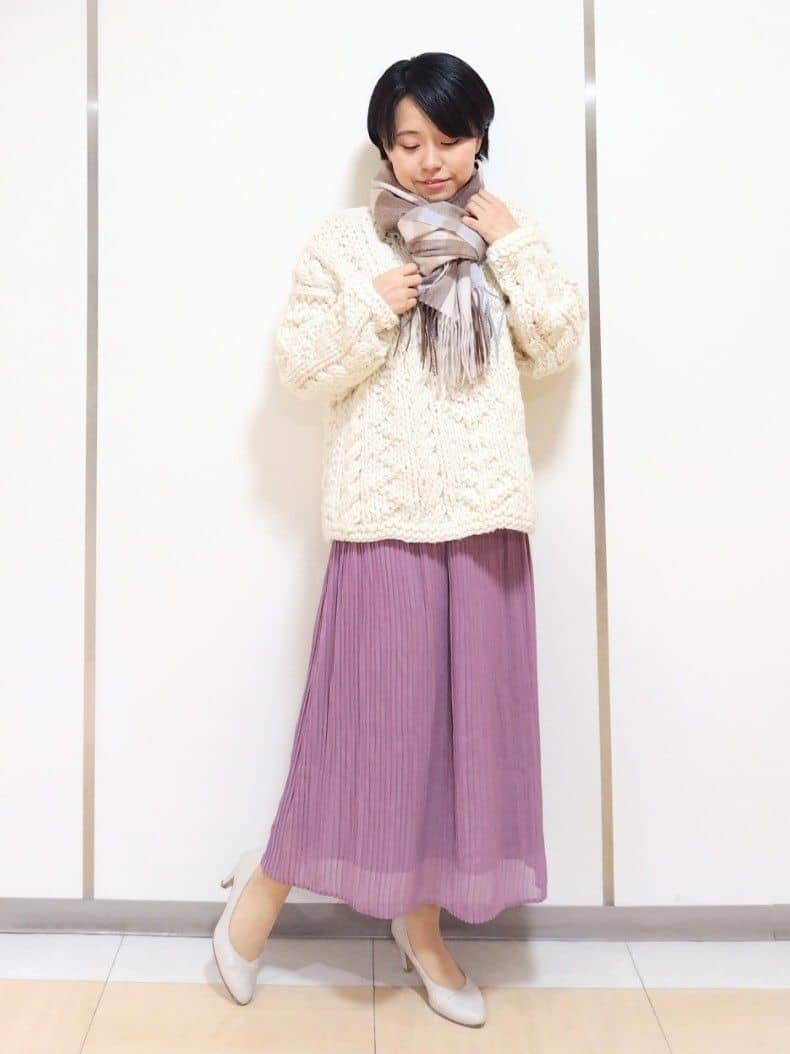 LAURA ASHLEYの割繊シフォンプリーツスカートを使ったコーディネートを紹介します。｜Rakuten Fashion(楽天ファッション／旧楽天ブランドアベニュー)4718257
