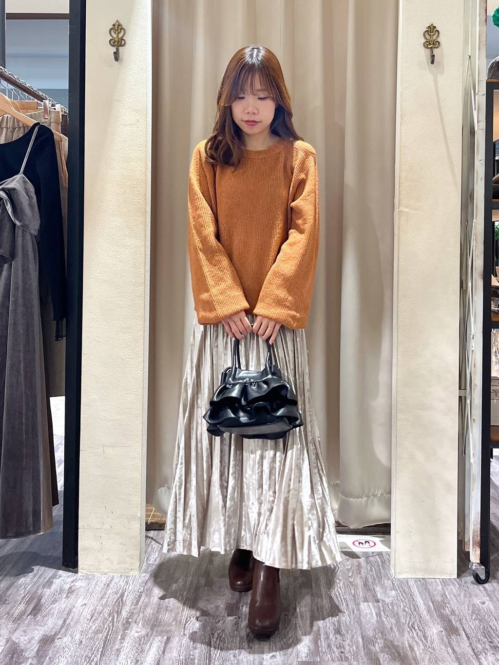 mysty womanの【上西星来さん着用アイテム】ニットストームショートブーツを使ったコーディネートを紹介します。｜Rakuten Fashion(楽天ファッション／旧楽天ブランドアベニュー)4722692