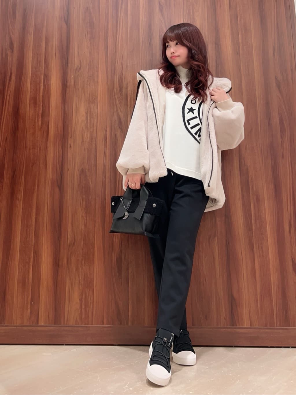 Vinのコーディネートを紹介します。｜Rakuten Fashion(楽天ファッション／旧楽天ブランドアベニュー)4725414