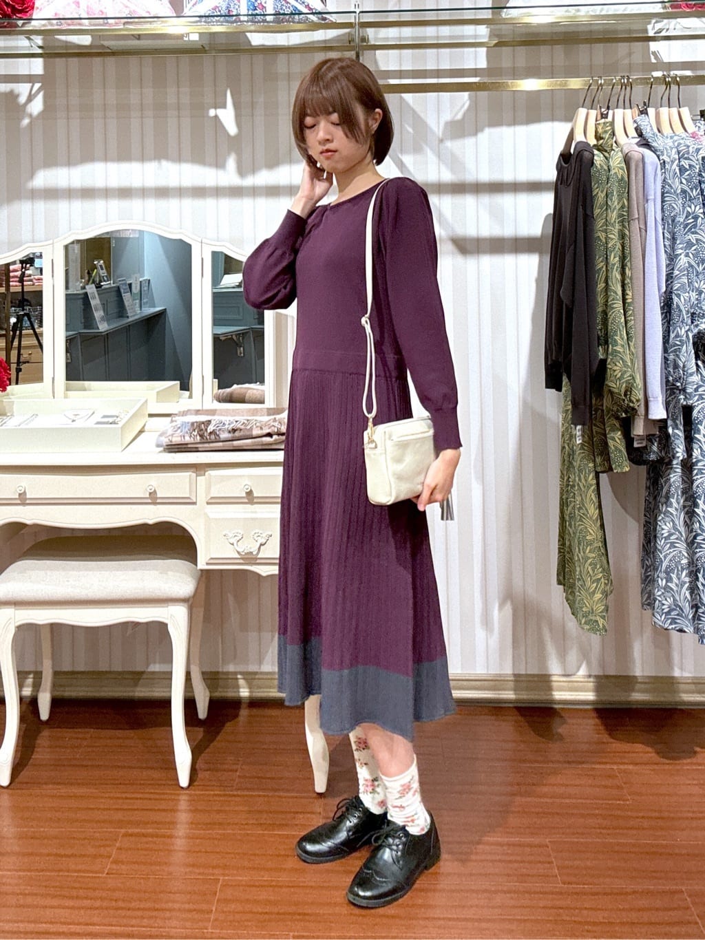 LAURA ASHLEYのアルバティーン柄 靴下を使ったコーディネートを紹介します。｜Rakuten Fashion(楽天ファッション／旧楽天ブランドアベニュー)4726659
