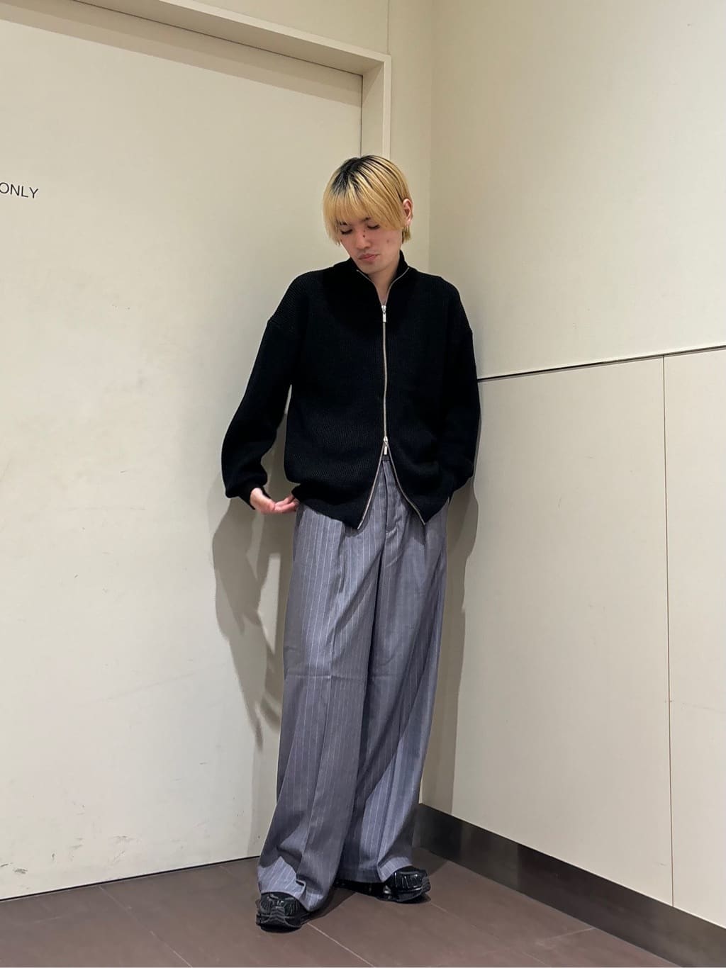 tk.TAKEO KIKUCHIのドライバーズニットを使ったコーディネートを紹介します。｜Rakuten Fashion(楽天ファッション／旧楽天ブランドアベニュー)4728153