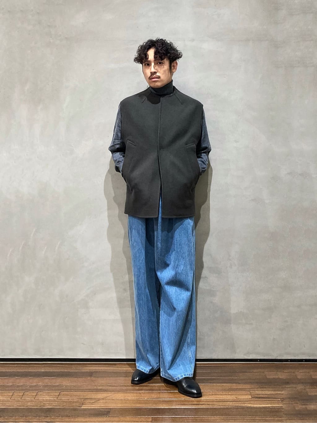 NANO universeの「ASSEMBLANC」ダブルフェイスリバーカラーレスジレを使ったコーディネートを紹介します。｜Rakuten Fashion(楽天ファッション／旧楽天ブランドアベニュー)4734819