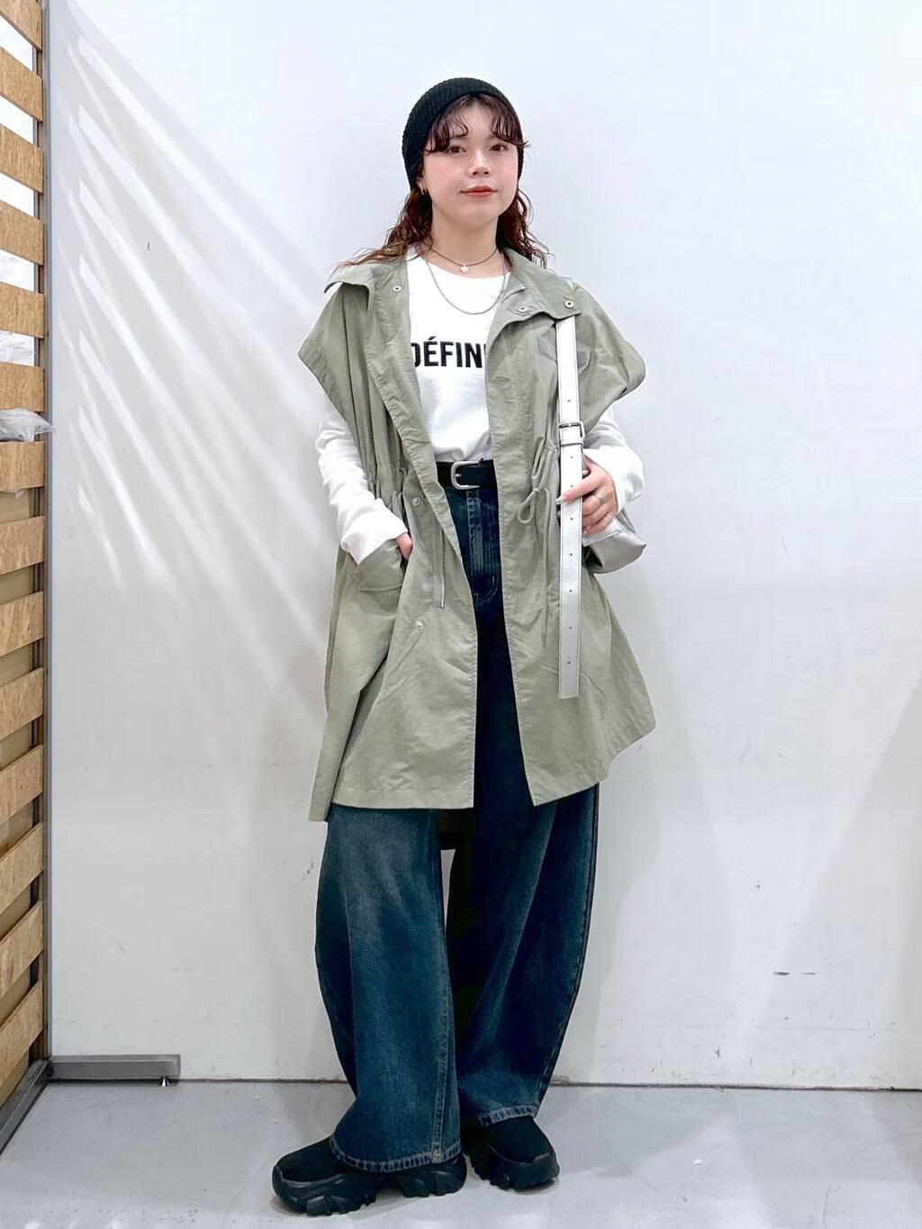 LAKOLEのオーバーダイカーブデニムを使ったコーディネートを紹介します。｜Rakuten Fashion(楽天ファッション／旧楽天ブランドアベニュー)4736313