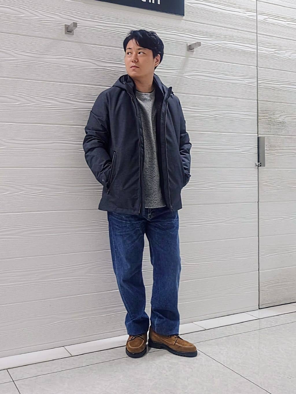 TAKEO KIKUCHIの【モンスターストレッチ】日本製 ウォッシュド デニムパンツを使ったコーディネートを紹介します。｜Rakuten Fashion(楽天ファッション／旧楽天ブランドアベニュー)4736640
