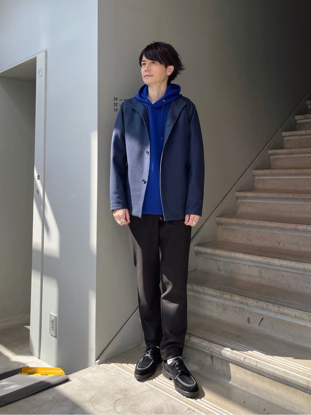 TAKEO KIKUCHIの【DOWN FABRIC】ダウンファブリック スタンドカラーブルゾンを使ったコーディネートを紹介します。｜Rakuten Fashion(楽天ファッション／旧楽天ブランドアベニュー)4736830