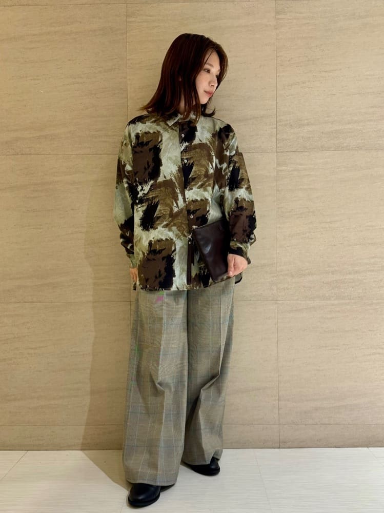 tk.TAKEO KIKUCHIのレトロプリントシャツを使ったコーディネートを紹介します。｜Rakuten Fashion(楽天ファッション／旧楽天ブランドアベニュー)4737007