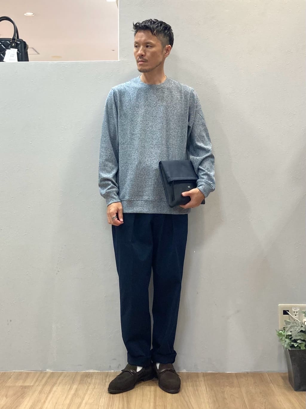 TAKEO KIKUCHIの【Made in JAPAN】カネマサ メランジ カットソーを使ったコーディネートを紹介します。｜Rakuten Fashion(楽天ファッション／旧楽天ブランドアベニュー)4737677