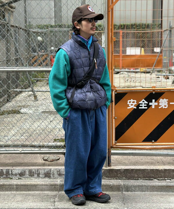 BEAMS OUTLETのGRAMICCI * TAION / 別注 ダウンベストを使ったコーディネートを紹介します。｜Rakuten Fashion(楽天ファッション／旧楽天ブランドアベニュー)4742347