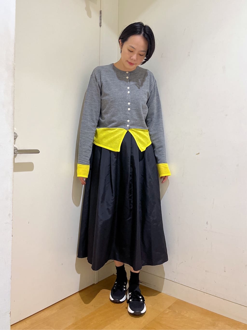 STACCATOのパールリボンニットスリッポンを使ったコーディネートを紹介します。｜Rakuten Fashion(楽天ファッション／旧楽天ブランドアベニュー)4743244