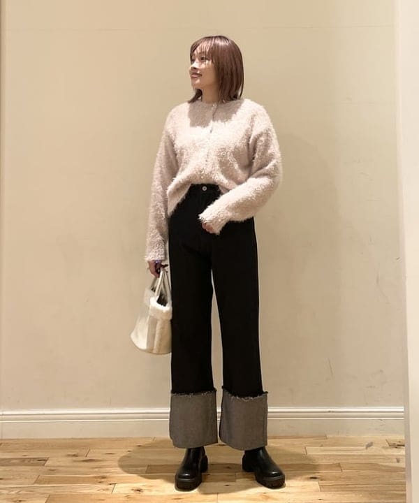 BEAMS HEARTのターンバック ワイドデニムパンツ(S~M)を使ったコーディネートを紹介します。｜Rakuten Fashion(楽天ファッション／旧楽天ブランドアベニュー)4746040