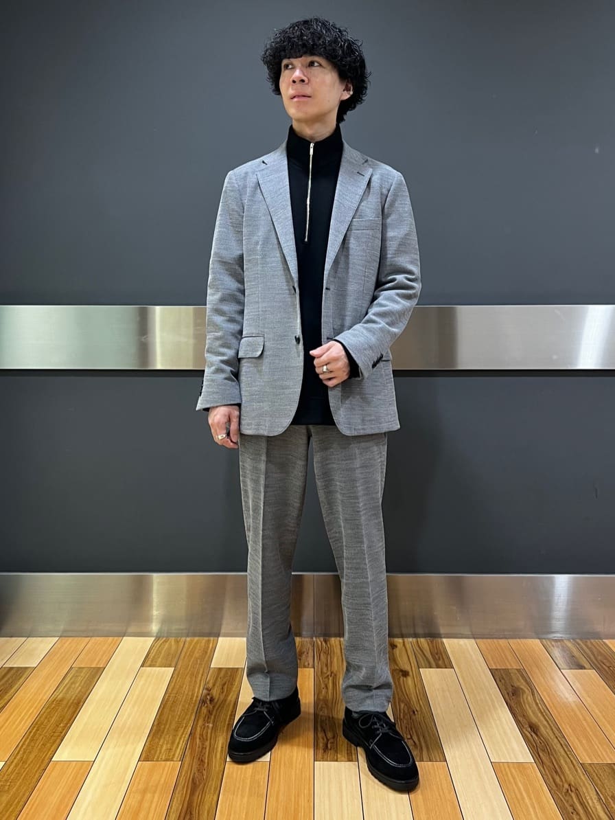 TAKEO KIKUCHIの【THE FLAGSHIP】ウール ダンボール ハーフジップ プルオーバーを使ったコーディネートを紹介します。｜Rakuten Fashion(楽天ファッション／旧楽天ブランドアベニュー)4749775