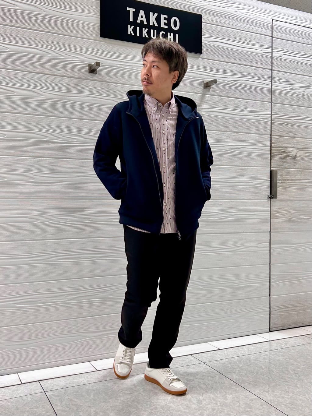 TAKEO KIKUCHIのハットモチーフ ジャカード ストライプ シャツを使ったコーディネートを紹介します。｜Rakuten Fashion(楽天ファッション／旧楽天ブランドアベニュー)4752353