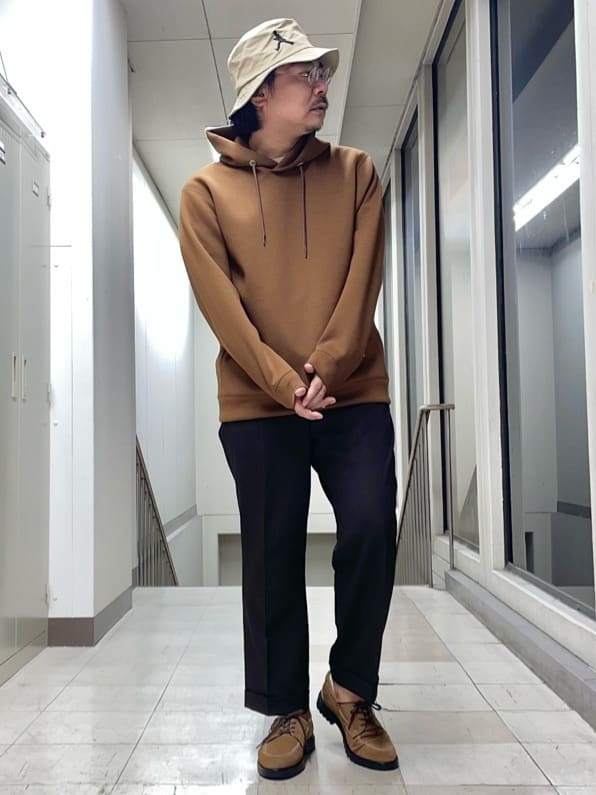 TAKEO KIKUCHIの【Made in JAPAN】エアダン プルオーバー パーカを使ったコーディネートを紹介します。｜Rakuten Fashion(楽天ファッション／旧楽天ブランドアベニュー)4757431