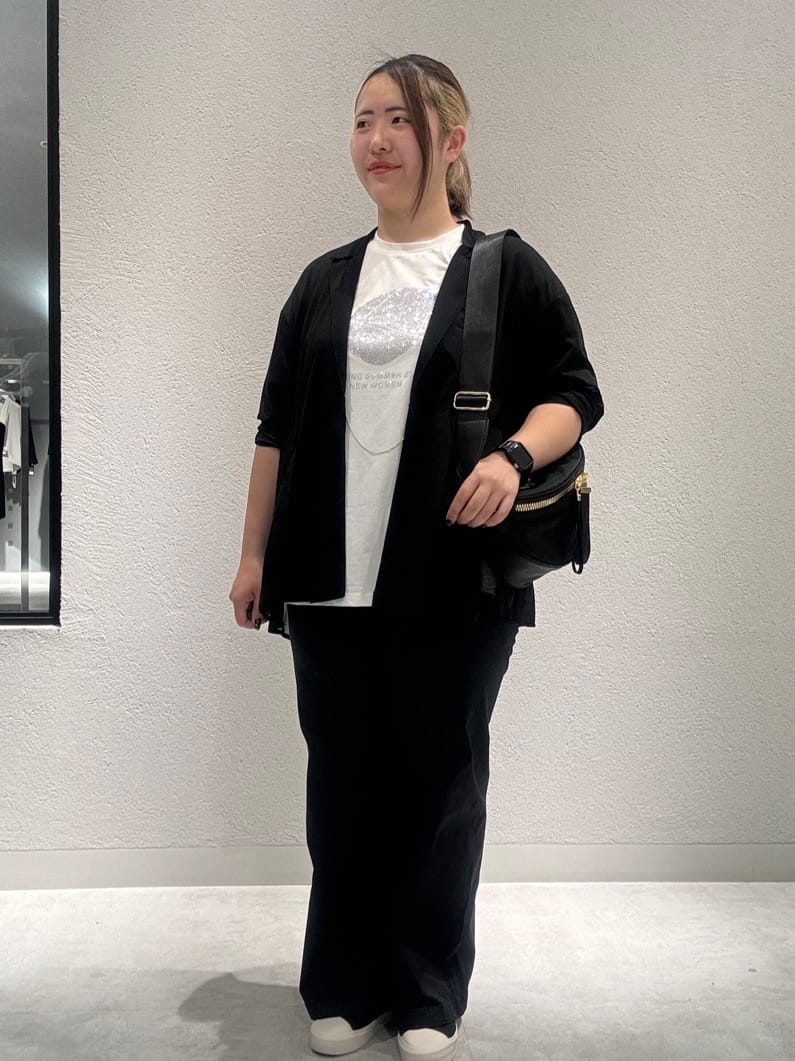 LASUDのネックレスチェーンラインストーンデザインTを使ったコーディネートを紹介します。｜Rakuten Fashion(楽天ファッション／旧楽天ブランドアベニュー)4757516