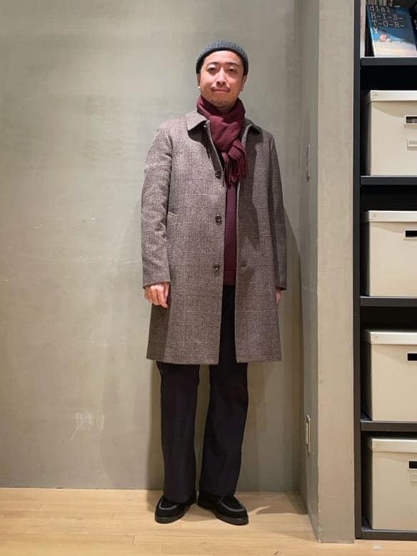 TAKEO KIKUCHIの【洗えるベビーカシミヤ】無地 マフラーを使ったコーディネートを紹介します。｜Rakuten Fashion(楽天ファッション／旧楽天ブランドアベニュー)4757842