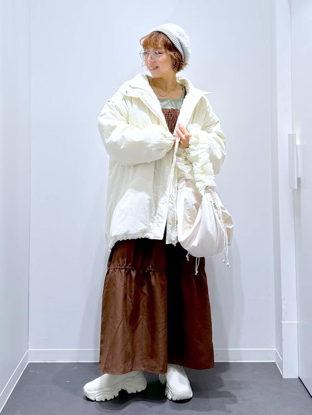 LAKOLEの2WAYモンスターコートを使ったコーディネートを紹介します。｜Rakuten Fashion(楽天ファッション／旧楽天ブランドアベニュー)4767112