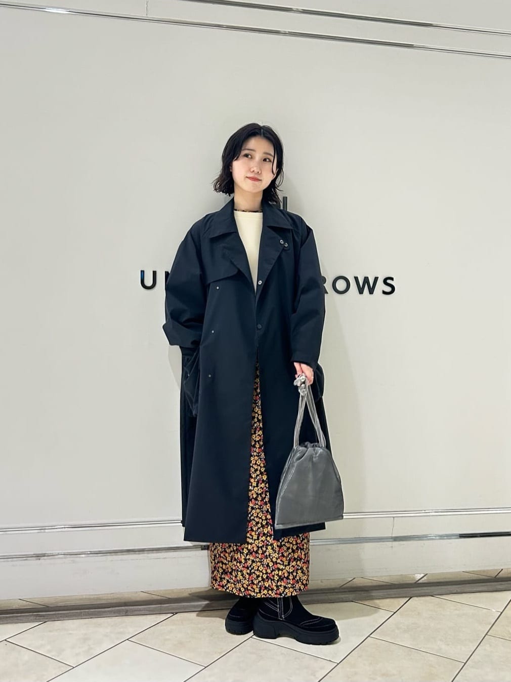 UNITED ARROWS LTD. OUTLETのタフタ トレンチ コートを使った