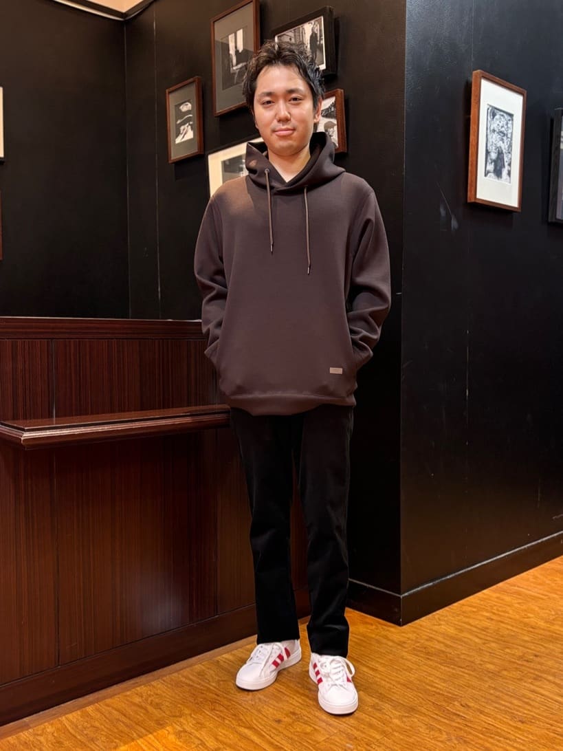 TAKEO KIKUCHIの【Made in JAPAN】エアダン プルオーバー パーカを使ったコーディネートを紹介します。｜Rakuten Fashion(楽天ファッション／旧楽天ブランドアベニュー)4774649