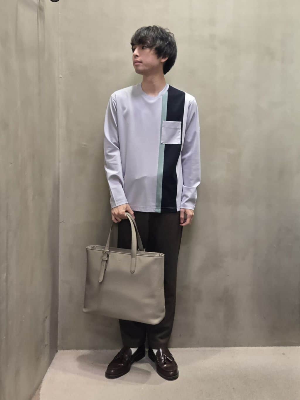 TAKEO KIKUCHIの【バイカラー】バーチカル切替 ジャージカットソーを使ったコーディネートを紹介します。｜Rakuten Fashion(楽天ファッション／旧楽天ブランドアベニュー)4781711