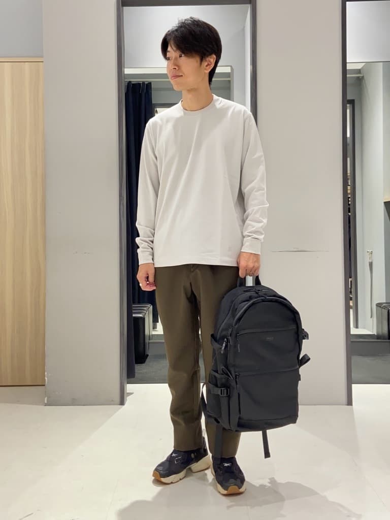 TAKEO KIKUCHIの【抗菌防臭/ジャケット対応】テーラード 長袖Tシャツを使ったコーディネートを紹介します。｜Rakuten Fashion(楽天ファッション／旧楽天ブランドアベニュー)4782790