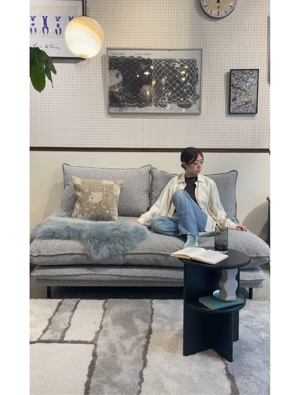 journal standard FurnitureのFEATHER CUSHION PRESS JSF クッション中材 45cm角を使ったコーディネートを紹介します。｜Rakuten Fashion(楽天ファッション／旧楽天ブランドアベニュー)4784814